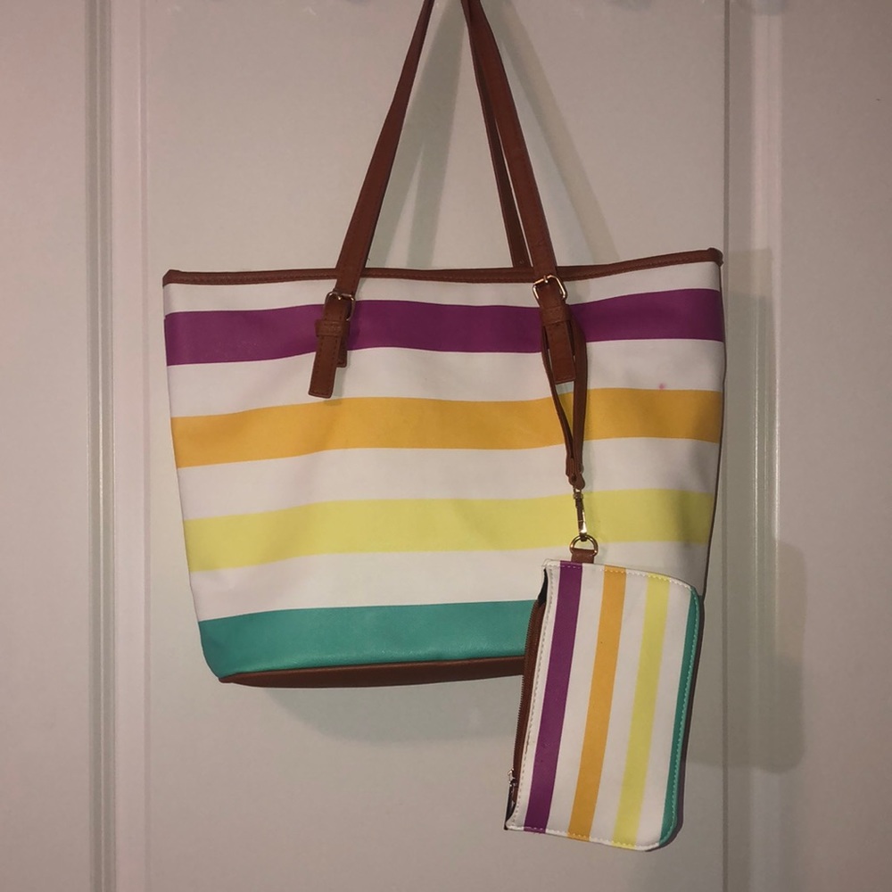 Multicolored Beach Tote And Wristlet